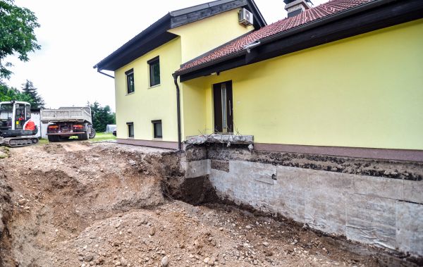 Cost of Concrete Settlement Repair in Ames